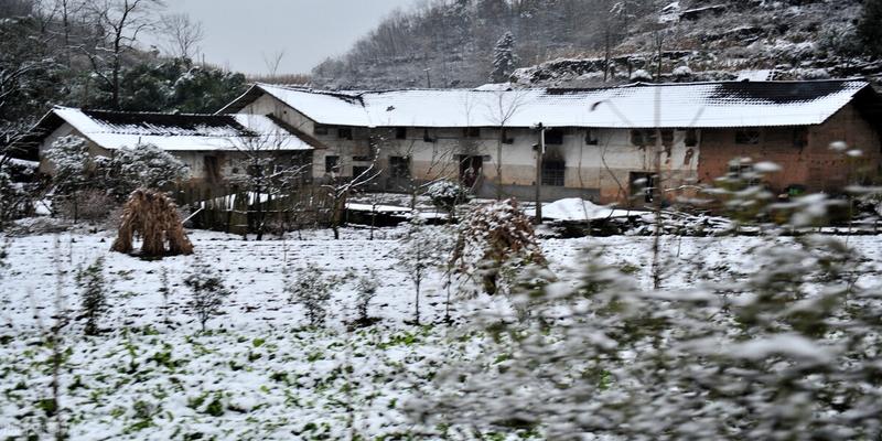 自建房门楼(农村建房院子大门有什么讲究)