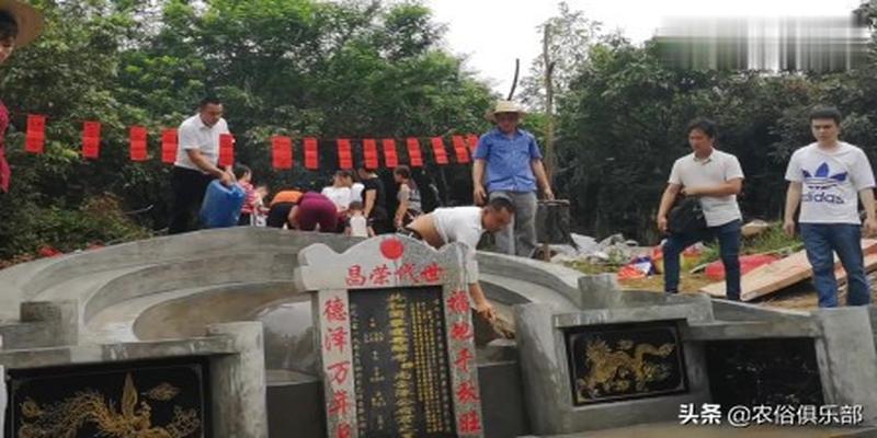 村上的人死了,开个追悼会,以寄托我们的哀思(农村祭奠仪式)