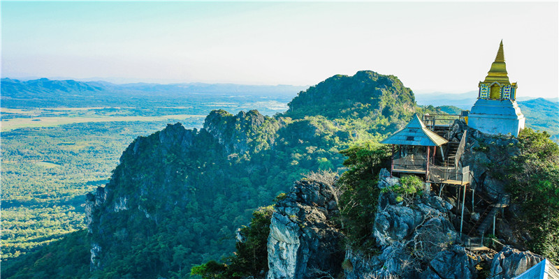 梦见岛屿(梦到被困在海里小岛上)