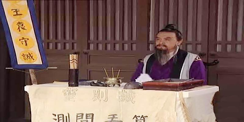 西游记里给龙王算卦那个人叫什么名字(袁守诚为何能算准天气预报弄死泾河龙王)