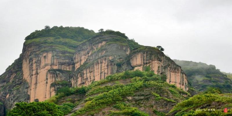 龙虎山正一观算卦(雨中寻梦龙虎山)