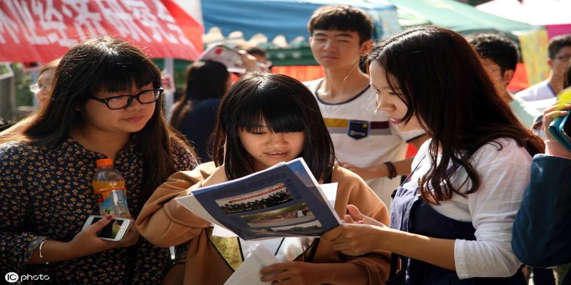 算卦自己什么时候脱单(怎么才能刚入大学就脱单)